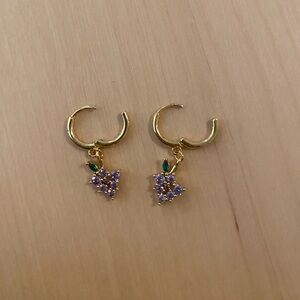 🍇🍇 Purple and Gold Dangle Earrings